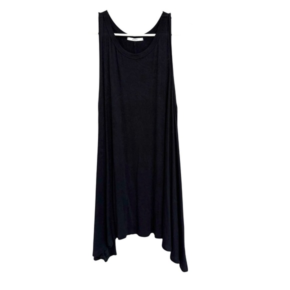 Acemi Tops - 2/$30 Acemi Black Sleeveless Flowy Tunic Tank Top Handkerchief Hem Small